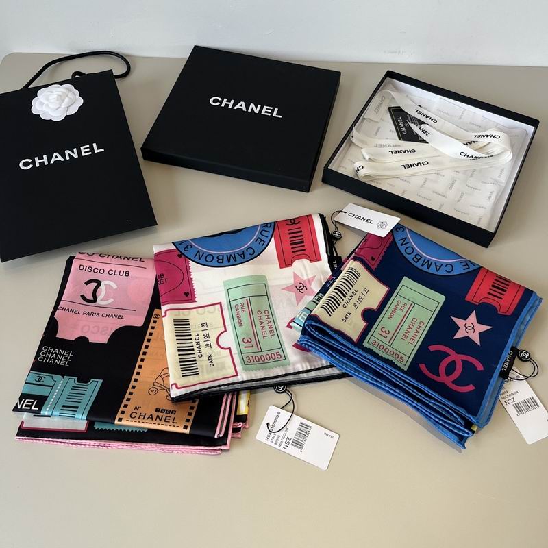 Chanel silk scarf hm54